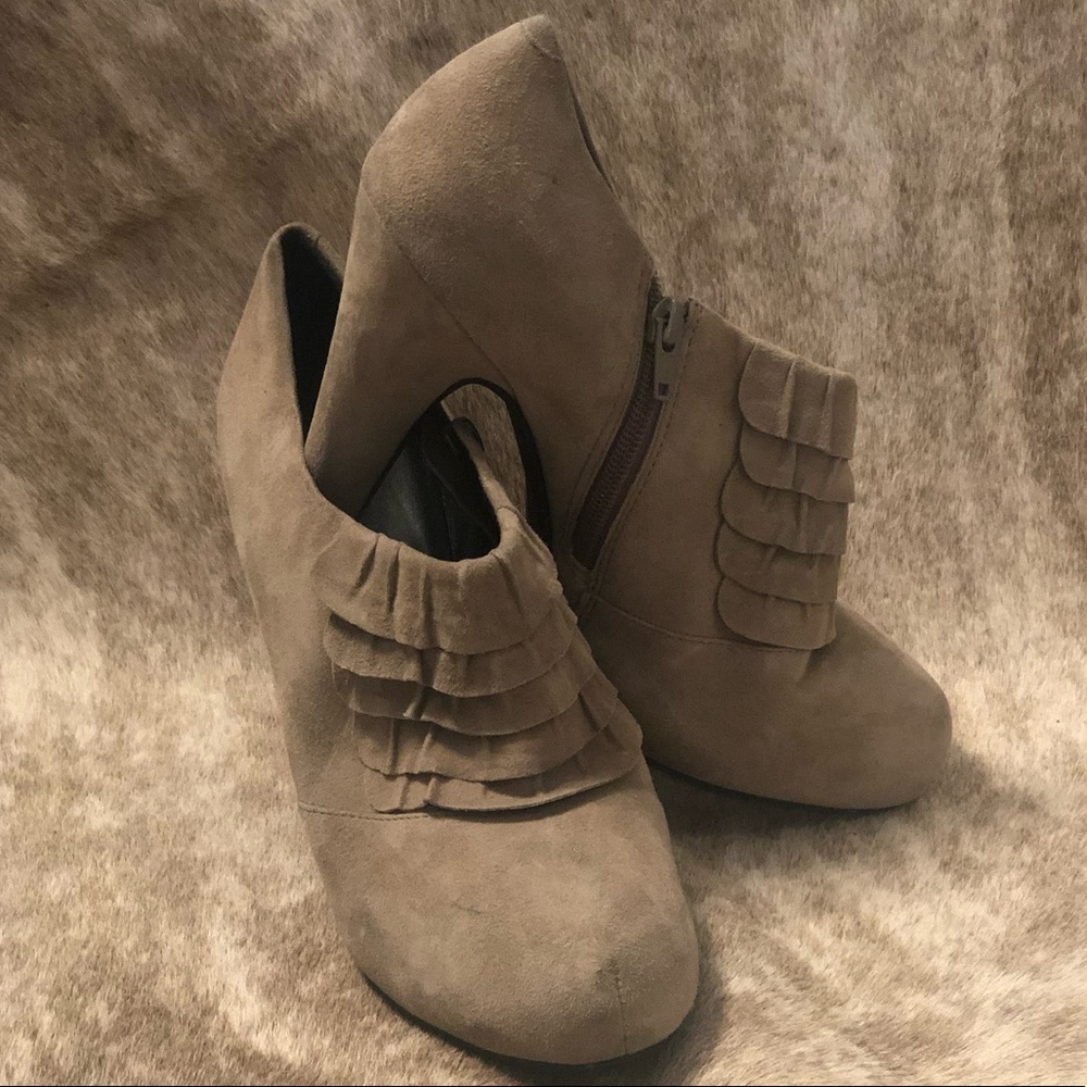 Leather booties perfect for fall/winter